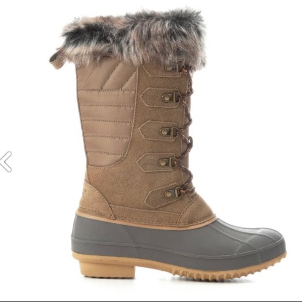 NWT Khombu Boots Colyn